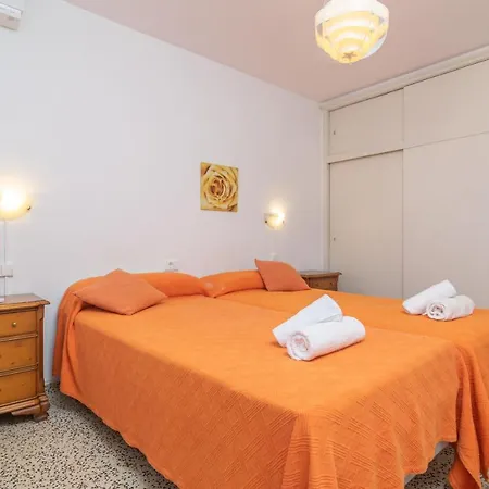 Ran De Mar (adults Only) *